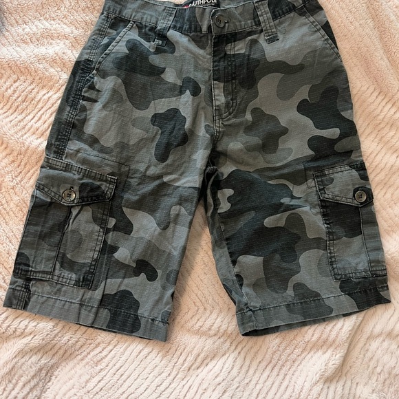 South Pole Other - South Pole Gray and Black Cargo Shorts